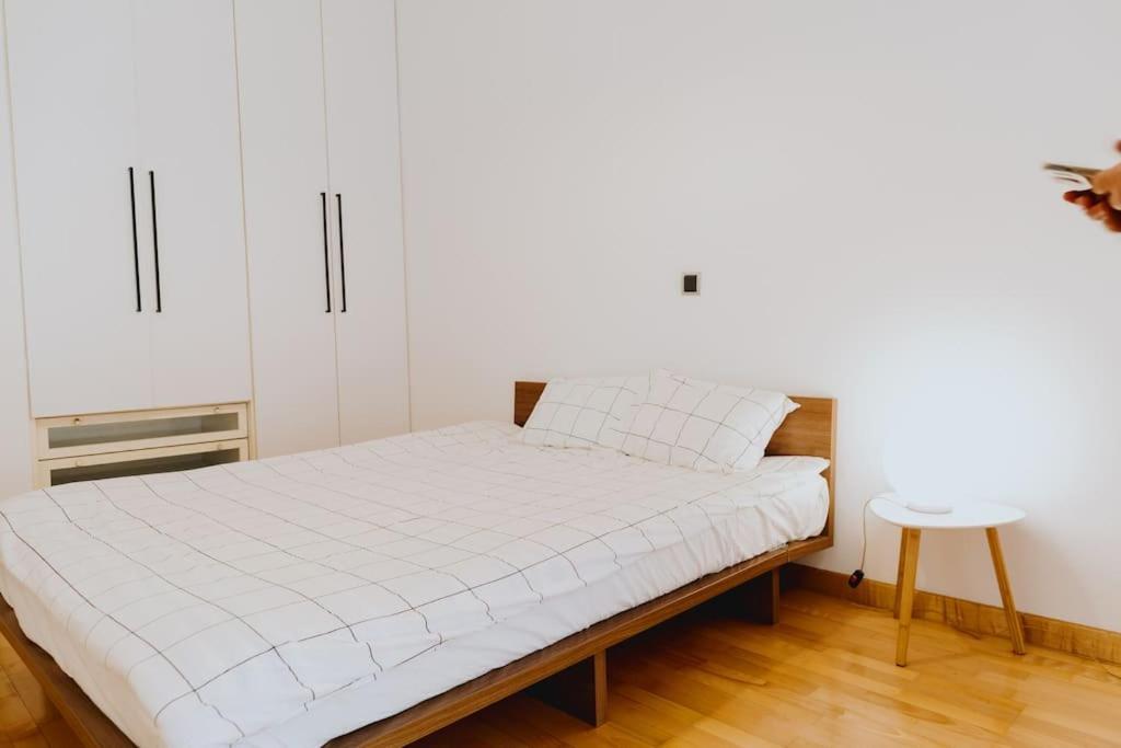 Cosy & Spacious Central Apartment Komotini Exterior foto