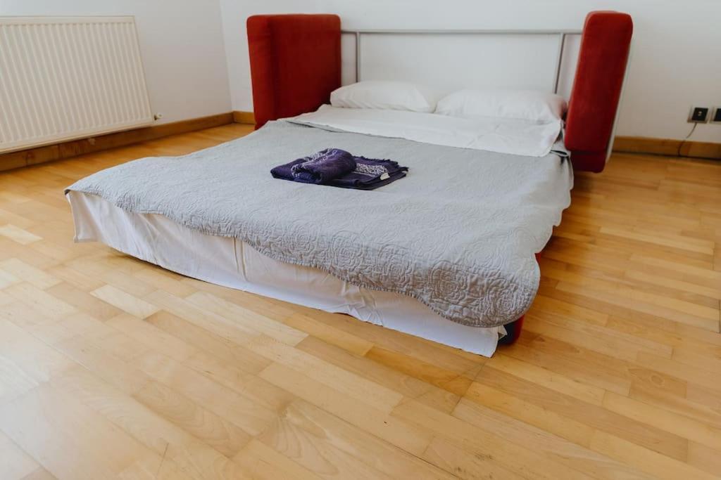 Cosy & Spacious Central Apartment Komotini Exterior foto
