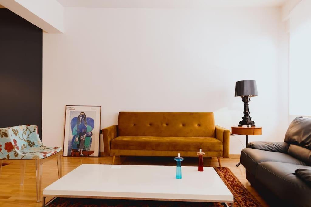Cosy & Spacious Central Apartment Komotini Exterior foto